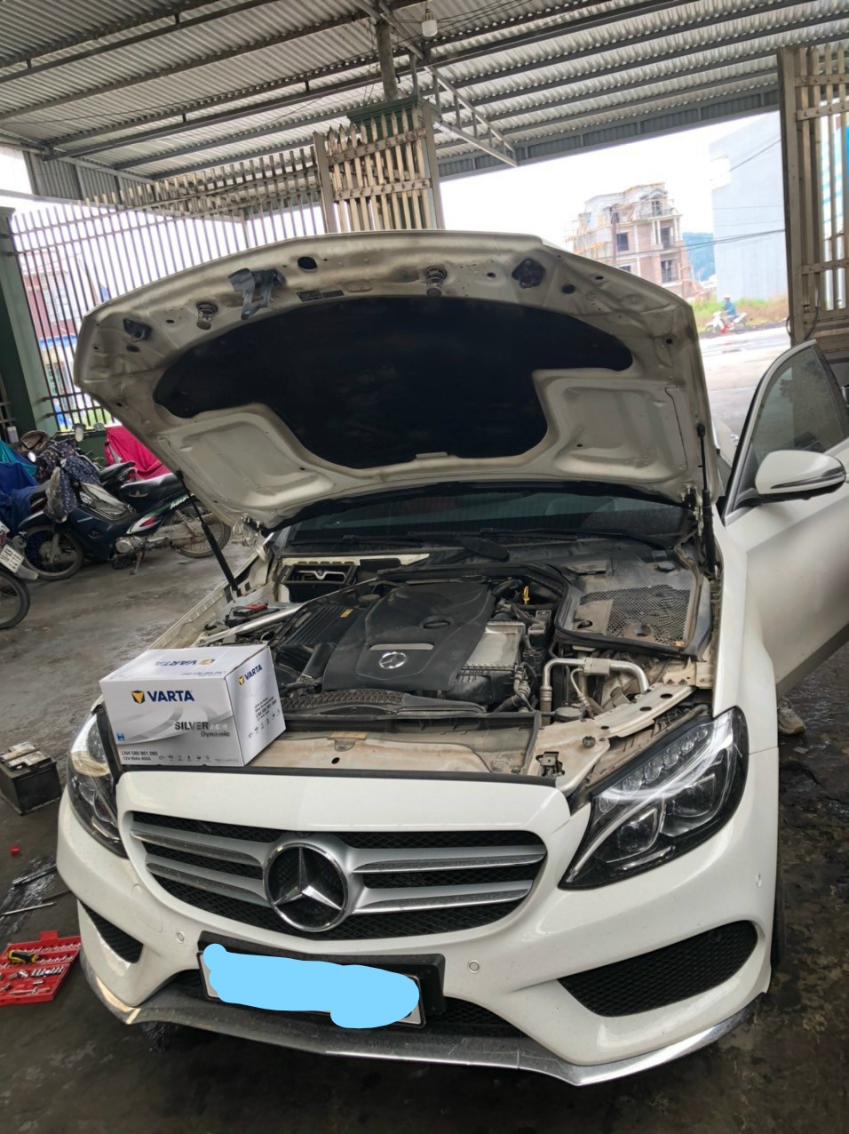 Cứu hộ ắc quy tận nơi Nha Trang  24/7 - Lựa chọn ắc quy phù hợp cho từng loại xe