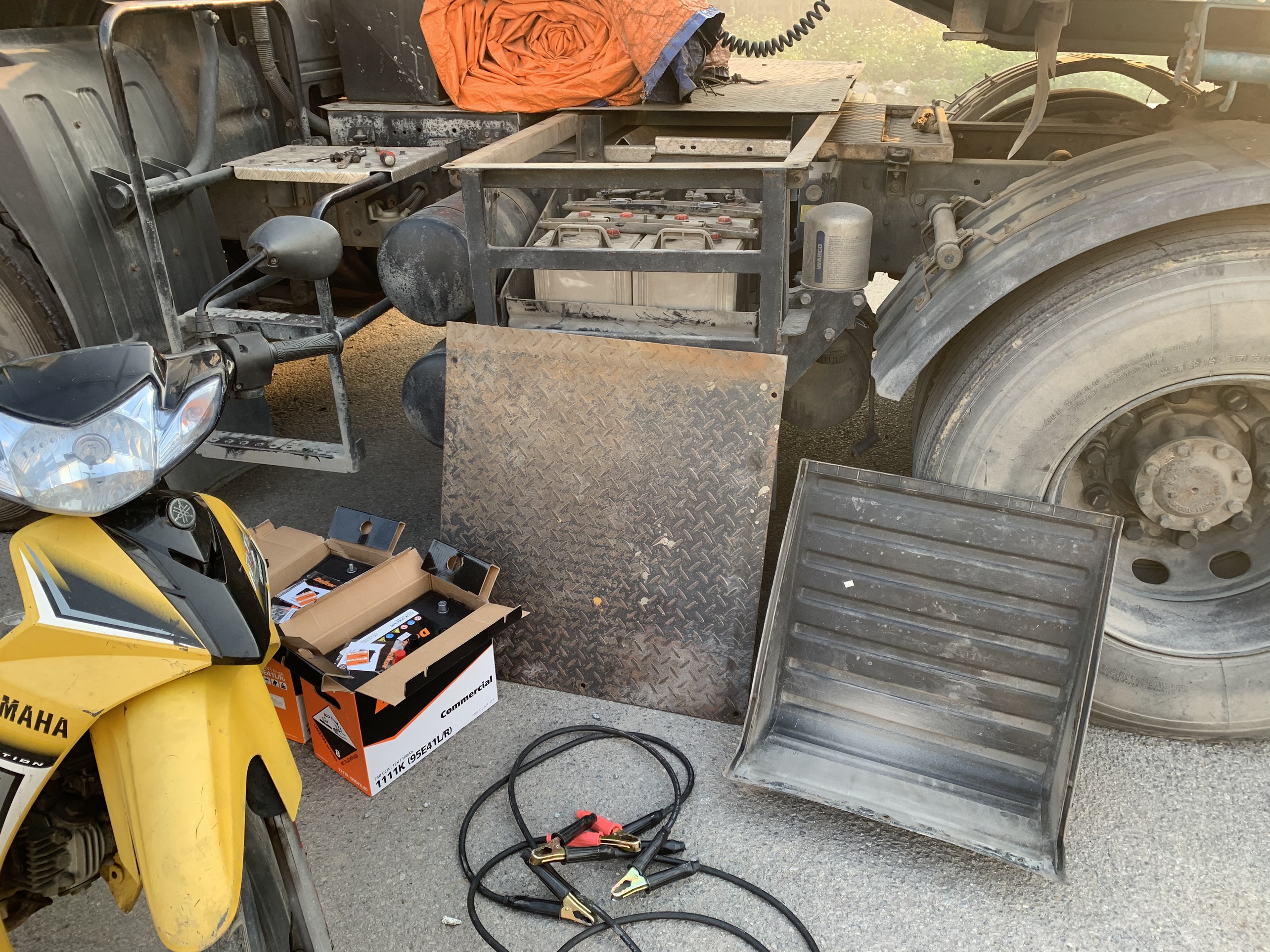 Minh Anh - Câu bình ắc quy ô tô tận nơi Hoàng Diệu Thái Bình 24/7