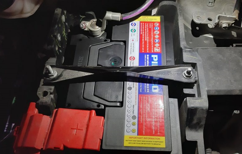 Ắc quy theo xe Ford Ecosport sử dụng bình Đồng Nai Din 52 (12V - 52Ah) Ắc quy theo xe Ford Ecosport sử dụng bình Đồng Nai Din 52 (12V - 52Ah)