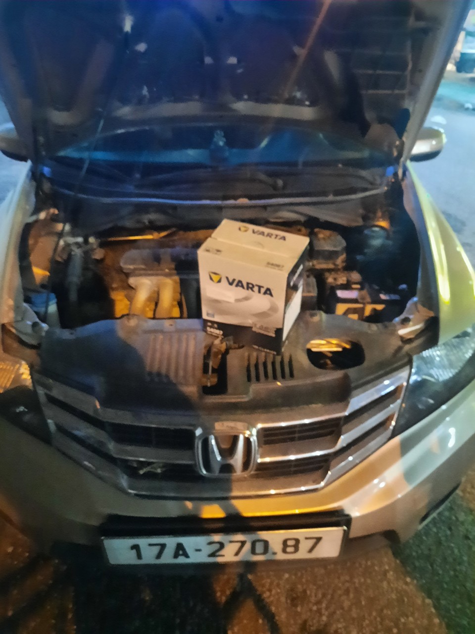 Thay ắc quy xe Honda City tận nơi - giá tốt nhất tại Thái Bình Thay ắc quy xe Honda City tận nơi - giá tốt nhất tại Thái Bình