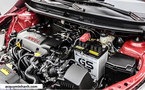 Hình Ảnh trực tiếp ắc quy xe Toyota Yaris Hình Ảnh trực tiếp ắc quy xe Toyota Yaris