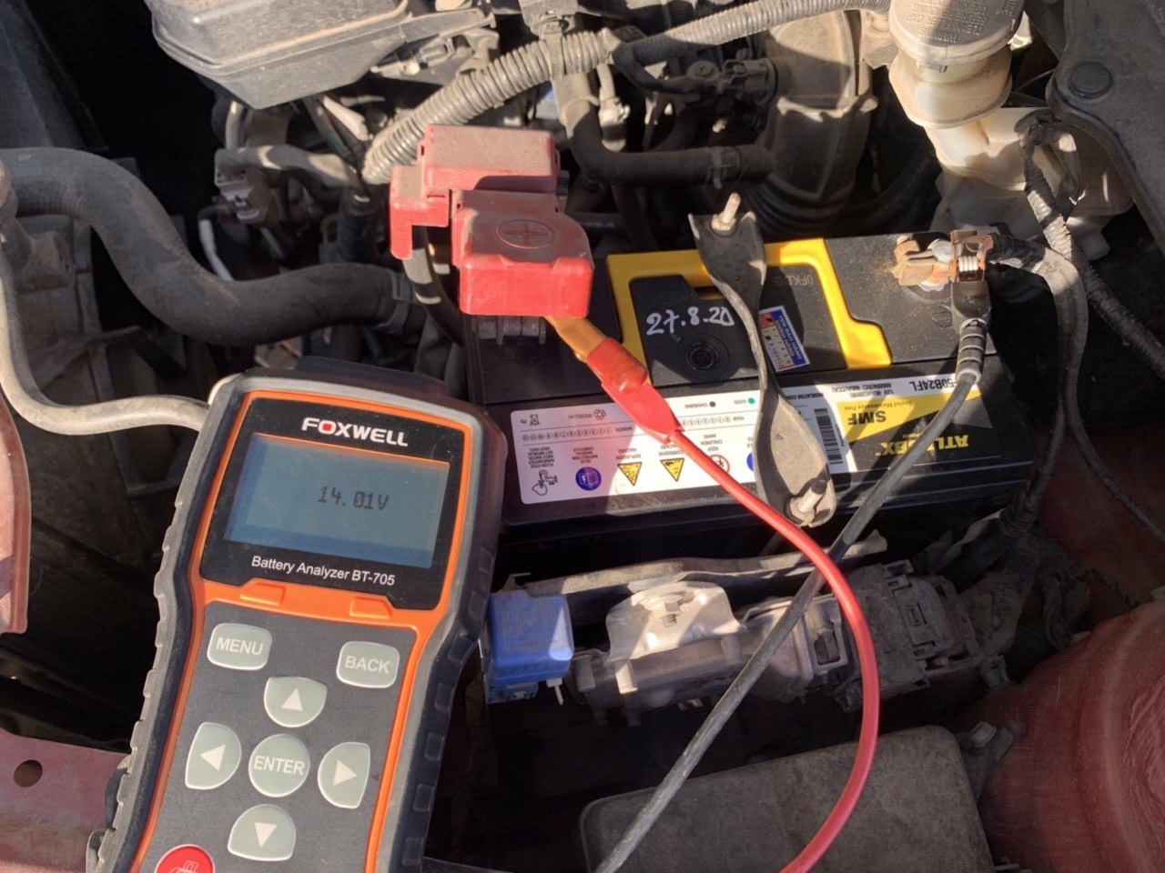 Đo kiểm tra ắc quy xe Toyota Wigo tại Thái Bình Đo kiểm tra ắc quy xe Toyota Wigo tại Thái Bình